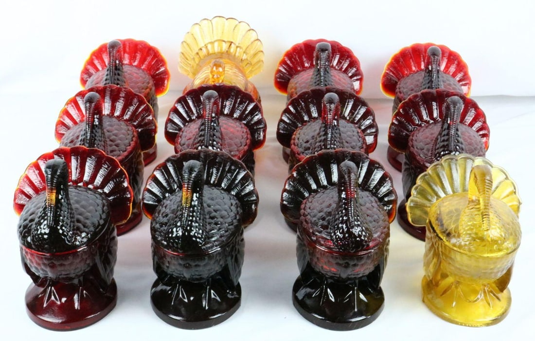 Lot of 12 Vintage L.E. Smith Glass Turkey Candy Dishes (1 of 4)