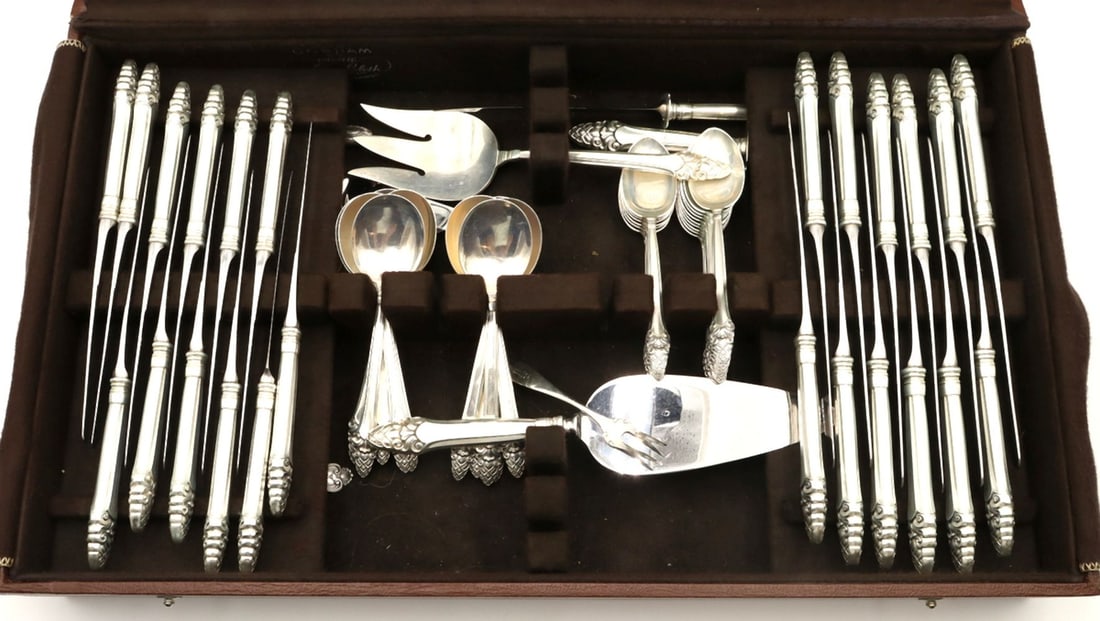 101 Pc. Gorham "Sovereign" Dinner Size Sterling Flatware Set (1 of 6)