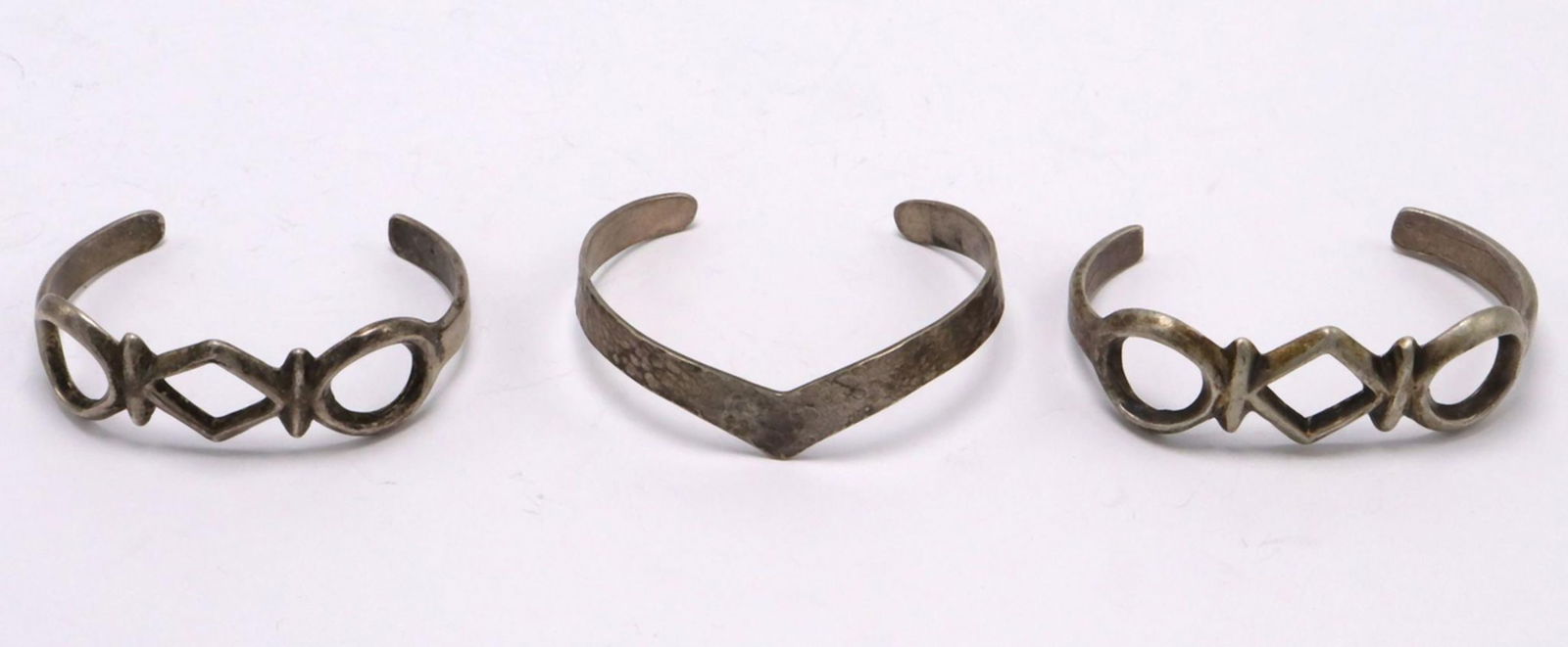 Three Native American Sterling Silver Cuffs (1 of 4)