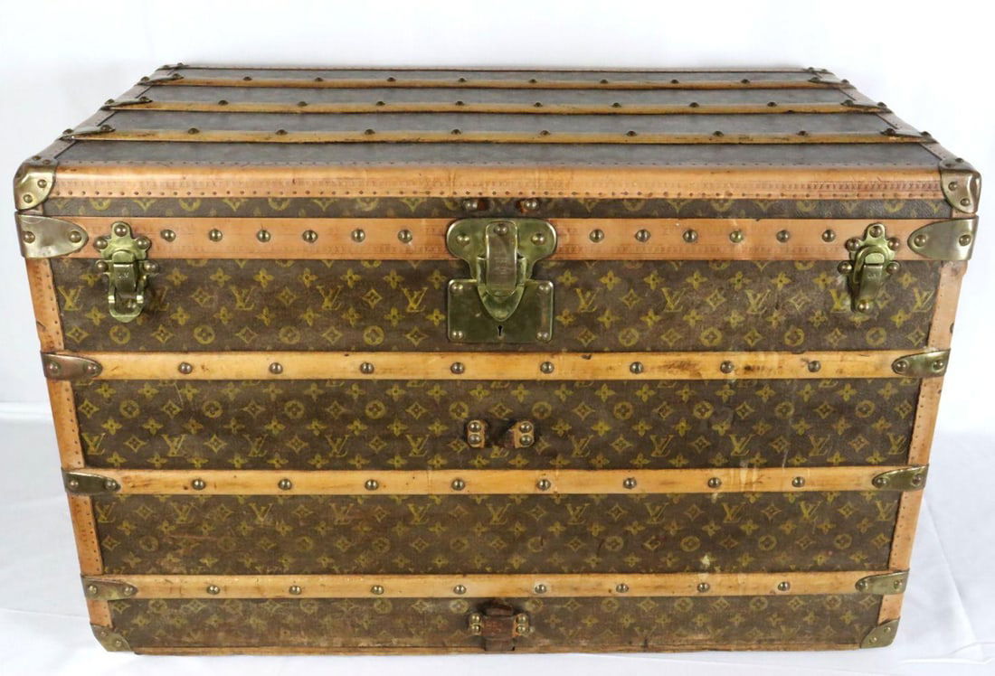 Vintage Louis Vuitton Monogram Canvas Trunk (1 of 17)