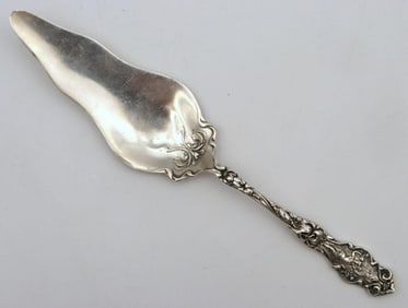 Wallace "Irian" Sterling Silver Jelly Cake Lifter