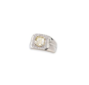 14Kt Approx. 3.02ct. Fancy Yellow Diamond Ring