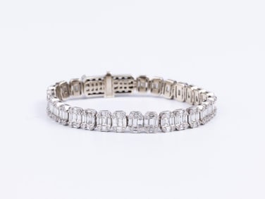14Kt White Gold Approx. 13.00ct. Diamond Bracelet