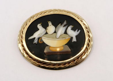 Italian Pietra Dura "Pliny Doves" 14Kt Ladies Brooch
