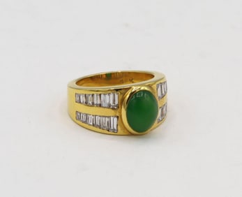 18Kt Cabochon Jade & Diamond Ring