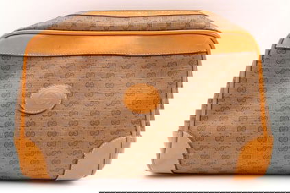 Vintage Gucci Beige Monogram Canvas Clutch