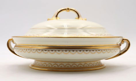 Davis Collamore & Co. Porcelain Vegetable Dish
