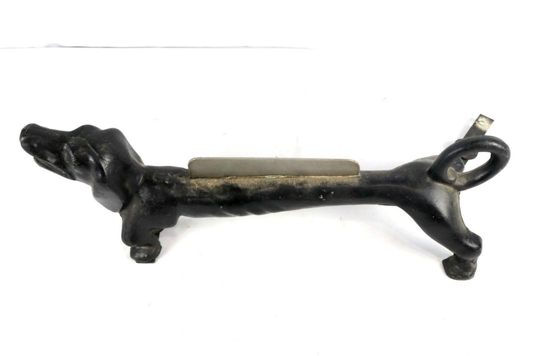 Early 20th C. Dachsund Cast Iron Boot Scraper: Early 20th C. Dachsund Cast Iron Boot Scraper. Measures approx. - 20" W x 3" D x 8" H. Condition is decent. ? Have a similar item to sell? Contact us at info@marketauctionsinc.com Plea