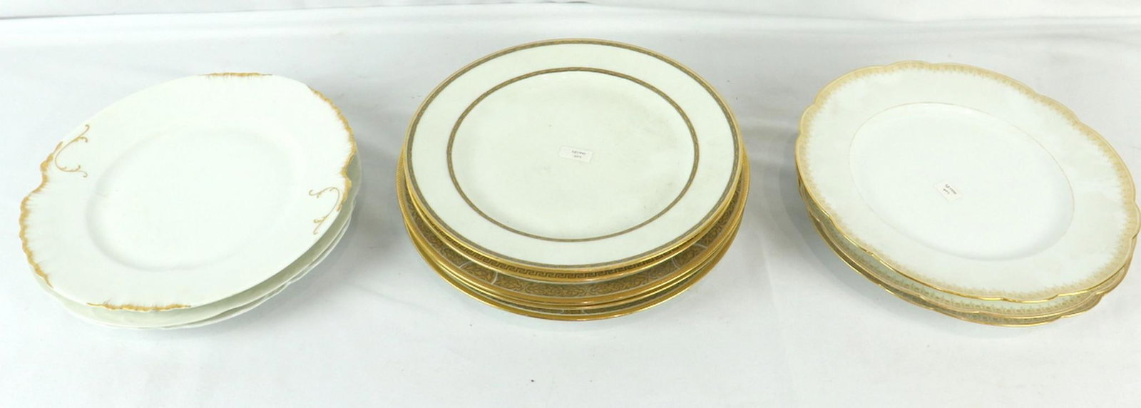 Lot of 11 Mixed Design Porcelain Dinner Plates: Lot of 11 Mixed Design Porcelain Dinner Plates measuring approx. 9 1/2" to 10 1/4" in dia. Condition is overall good. Have a similar item to sell? Contact us at info@marketauctionsinc.com