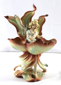 Nouveau Style Porcelain Figurine Tray