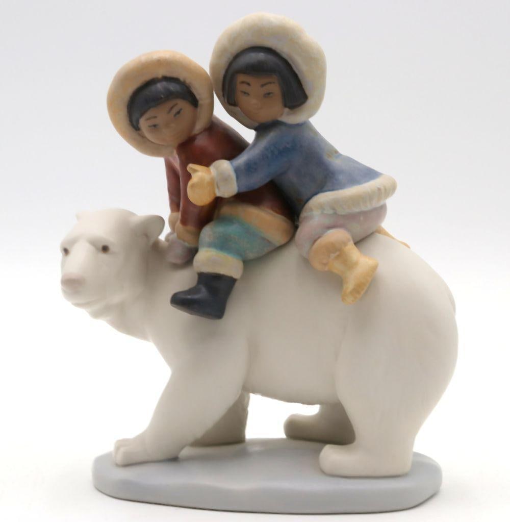 Lladro "Eskimo Riders" #5353 Porcelain Sculpture (1 of 7)