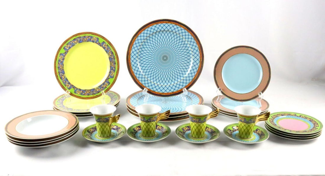 28 Pc. Rosenthal Versace "Russian Dream" Porcelain Dinner Set (1 of 7)