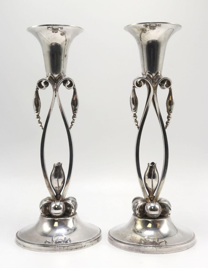 Pair of Durham "Blossom" Sterling Silver Candle Sticks (1 of 7)