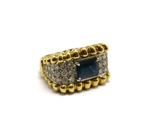 Vintage 18Kt Sapphire & Diamond Ladies Ring