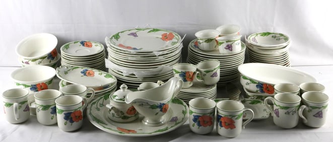 102 Pc. Villeroy & Boch "Amapola" China Set