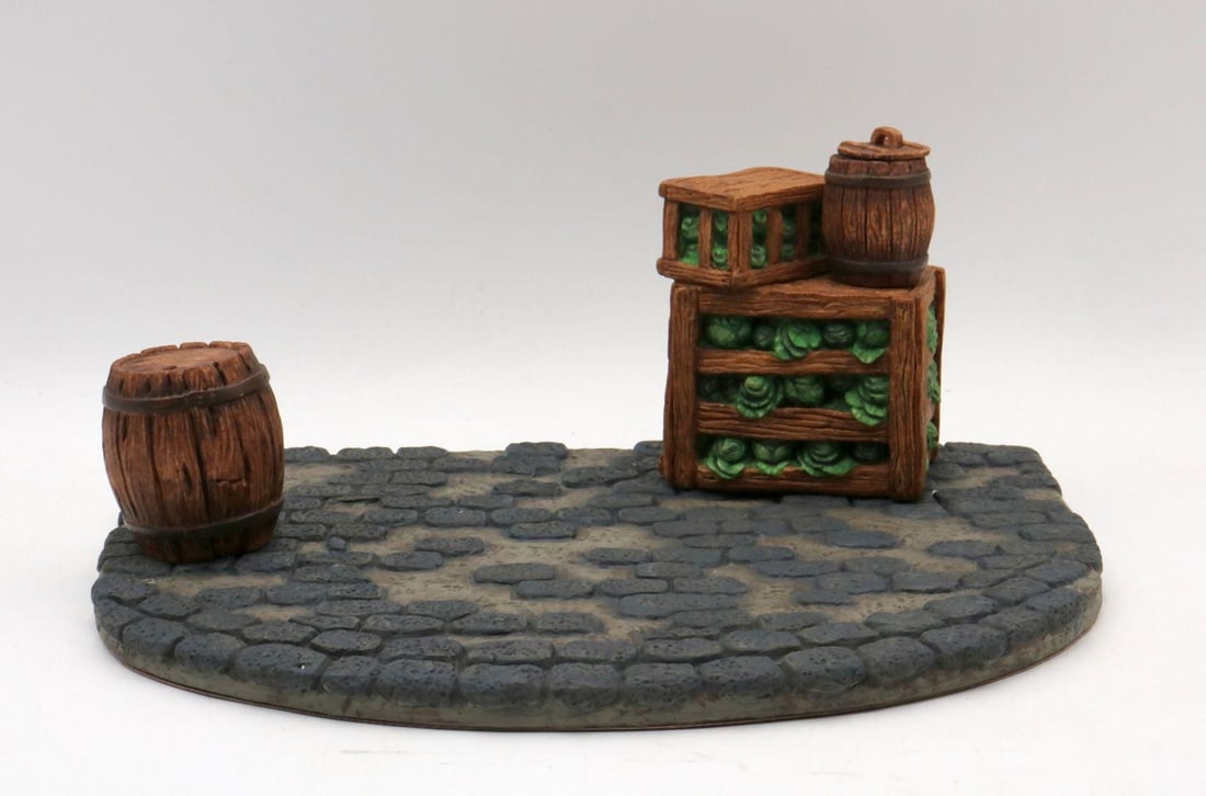 Walt Disney "Lady & the Tramp" Cobblestone Scene Ceramic Figurine: Walt Disney Classics Collection “Lady & the Tramp” Cobblestone Scene Ceramic Figurine Figurine approx. 6 ½ x 12 ½ x 9 in.; box approx. 9 x 17 x 13 ? in. This elaborate Walt D