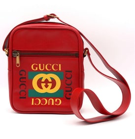 Gucci Logo Messenger Crossbody Bag