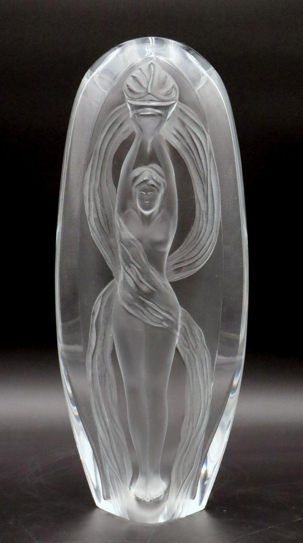 Lalique "Eroica" Crystal Vase (1 of 6)
