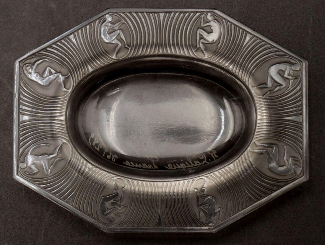 René Lalique "Alice" Glass Ashtray (1 of 4)