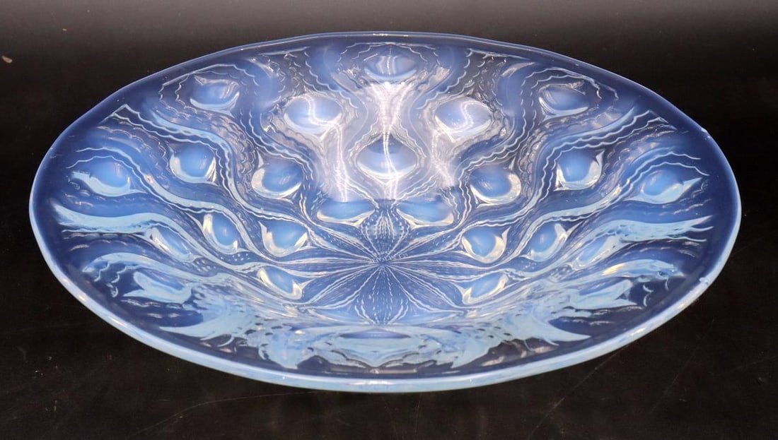 René Lalique "Bulbes No.2" Opalescent Glass Bowl (1 of 12)