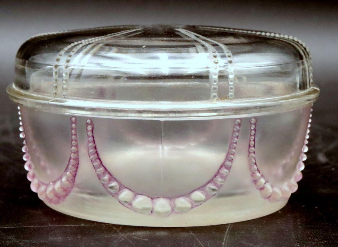René Lalique "Perles" Covered Glass Box (1 of 6)