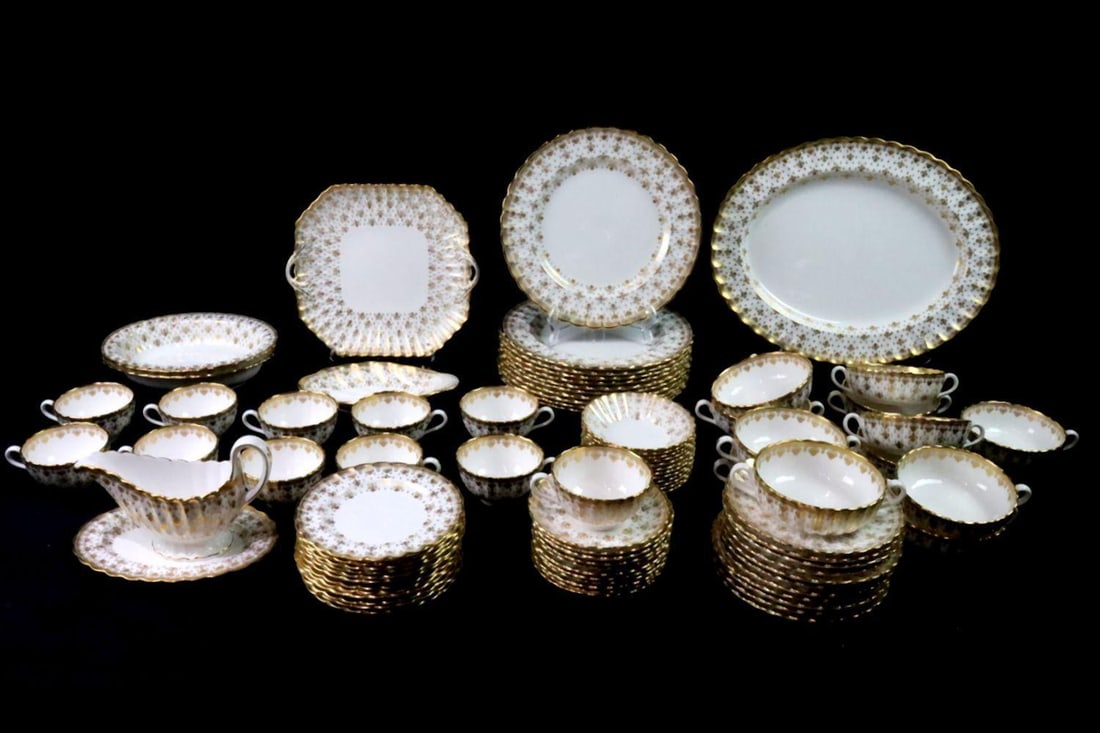97 Pc. Spode "Fleur de Lys" Porcelain China Dinner Set (1 of 6)