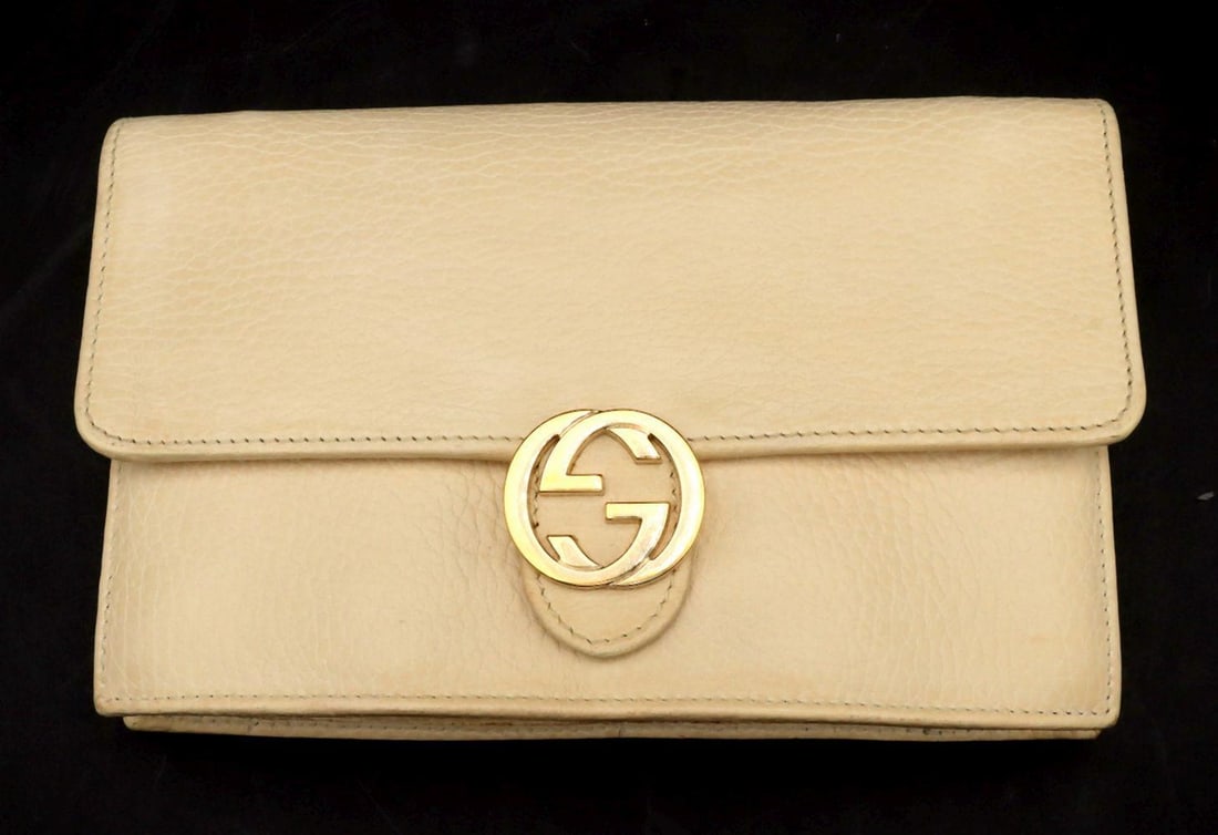 Gucci Interlocking Leather "G" Clutch Hand Bag (1 of 5)