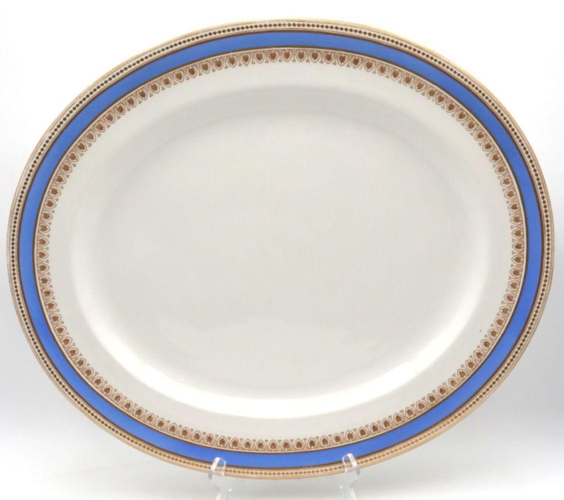 Worcester Royal Porcelain for Tiffany & Co. Extra Large Serving Platter: Worcester Royal Porcelain for Tiffany & Co. Serving Platter English / American 19th Century 17 1/4" H x 20 1/4" W An extra large Worcester Royal Porcelain serving platter made for Tiffany 