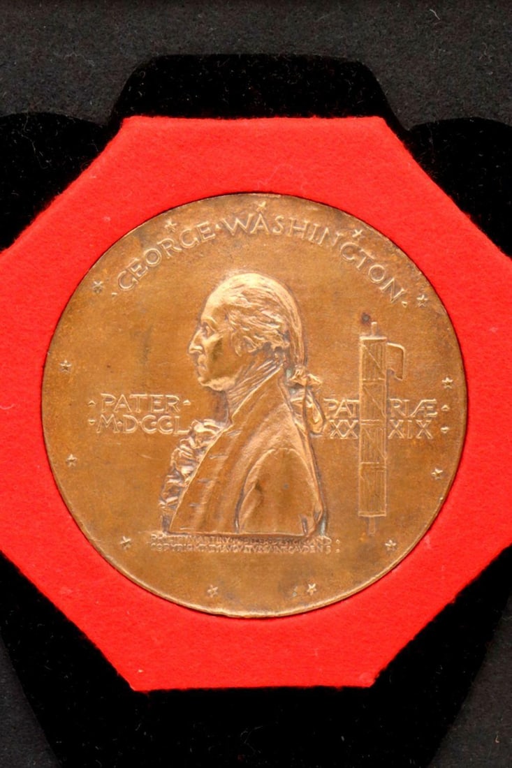 Augustus Saint-Gaudens George Washington Bronze Medal (1 of 4)