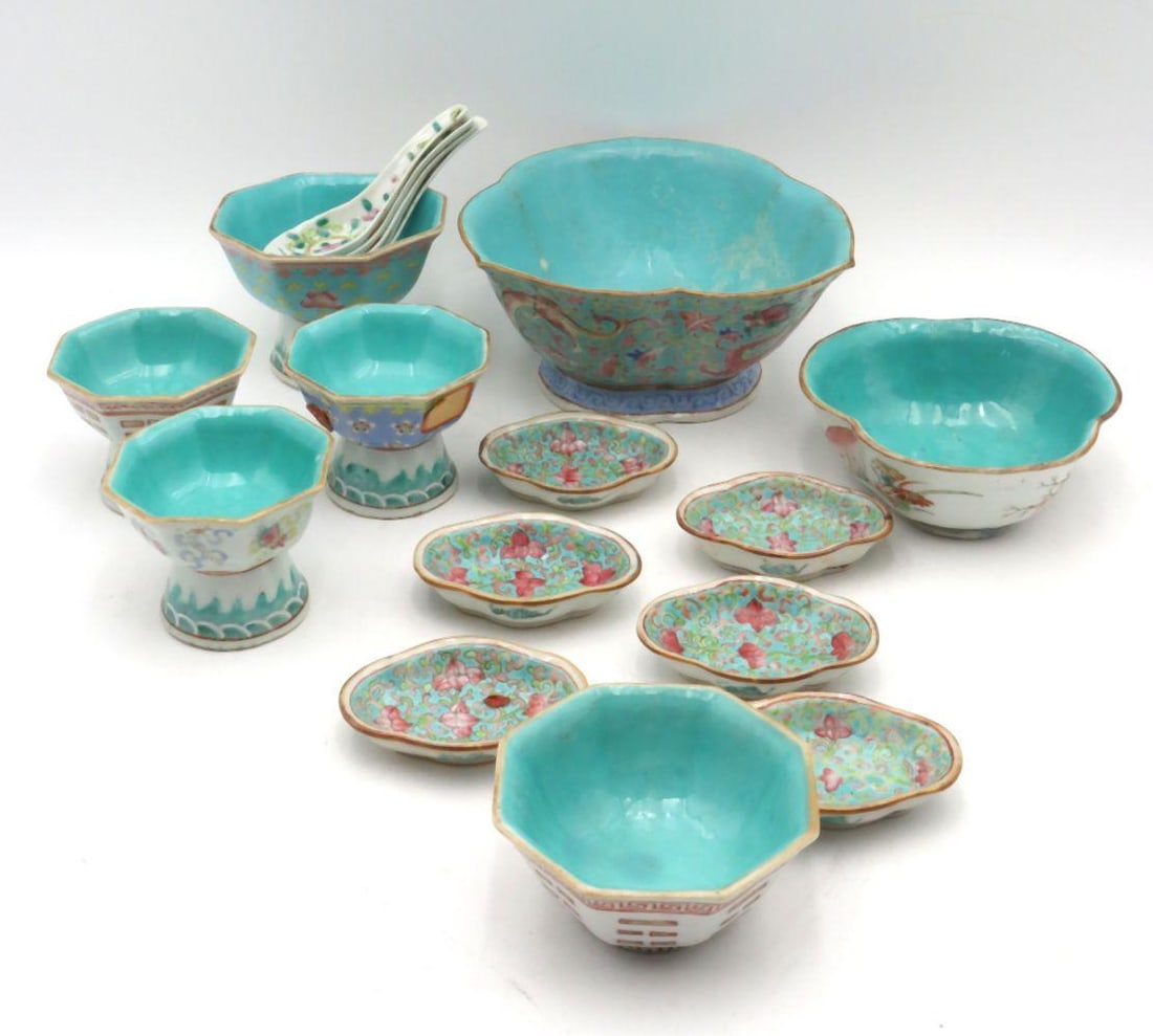 17 Pc. Chinese Famille Rose Porcelain & Turquoise Soup Bowl Set (1 of 5)