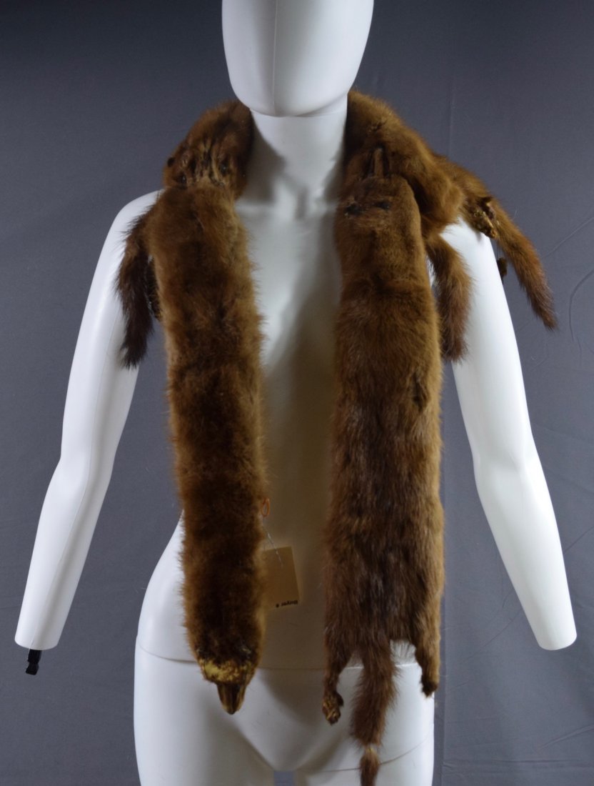 Women's Fur Raccoon Scarf: Brown raccoon