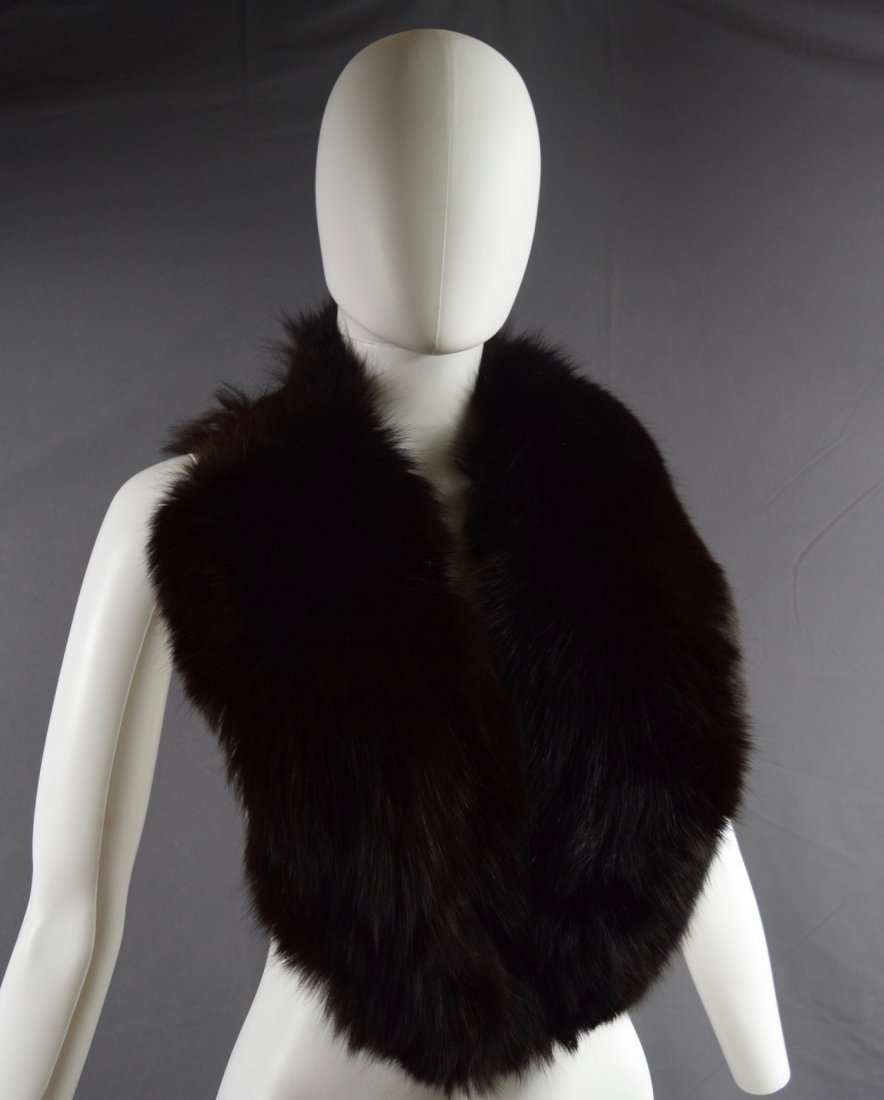 Women's Fur Scarf: Dark brown fur