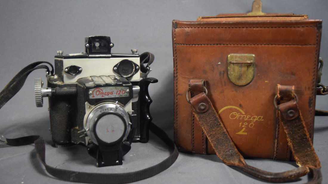 Omega 120 Camera (W/Case) (1 of 2)