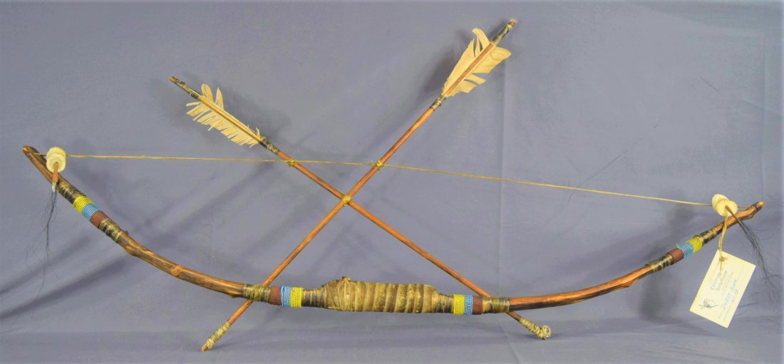 Vintage Native American Bow & Arrow (1 of 8)