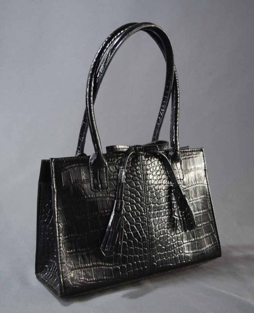 Ladies Crocodile Handbag (1 of 5)