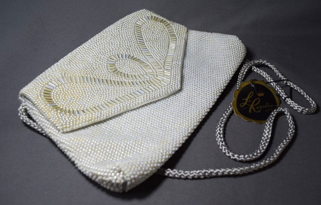 Vintage Ladies Purse (1 of 7)