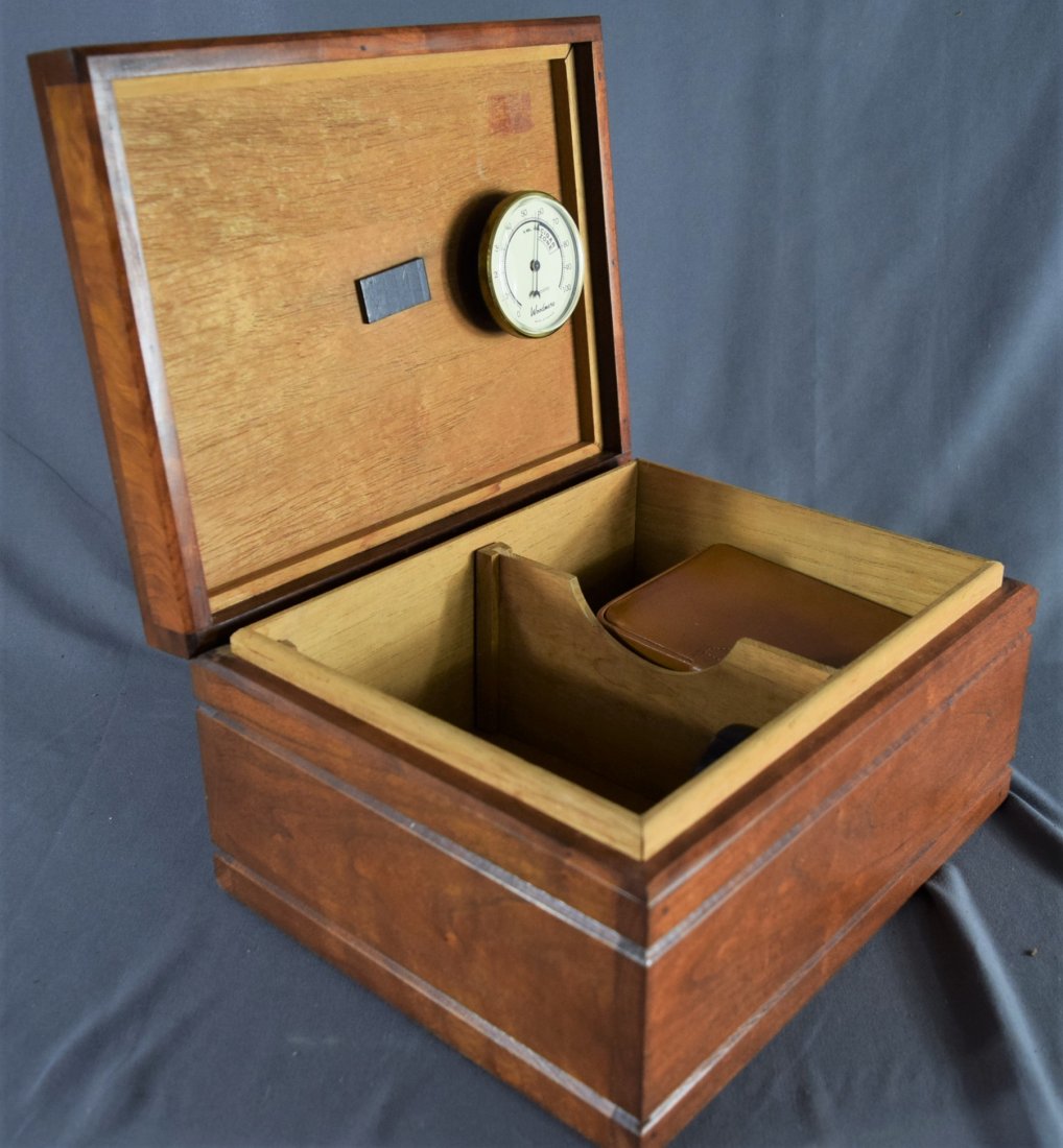 L.J.L vintage Cigar Box (20TH Century): AMERICAN (20TH CENTURY) A vintage cigar holding box with the initials "L.J.L" (6 1/2" x 9" x 11")