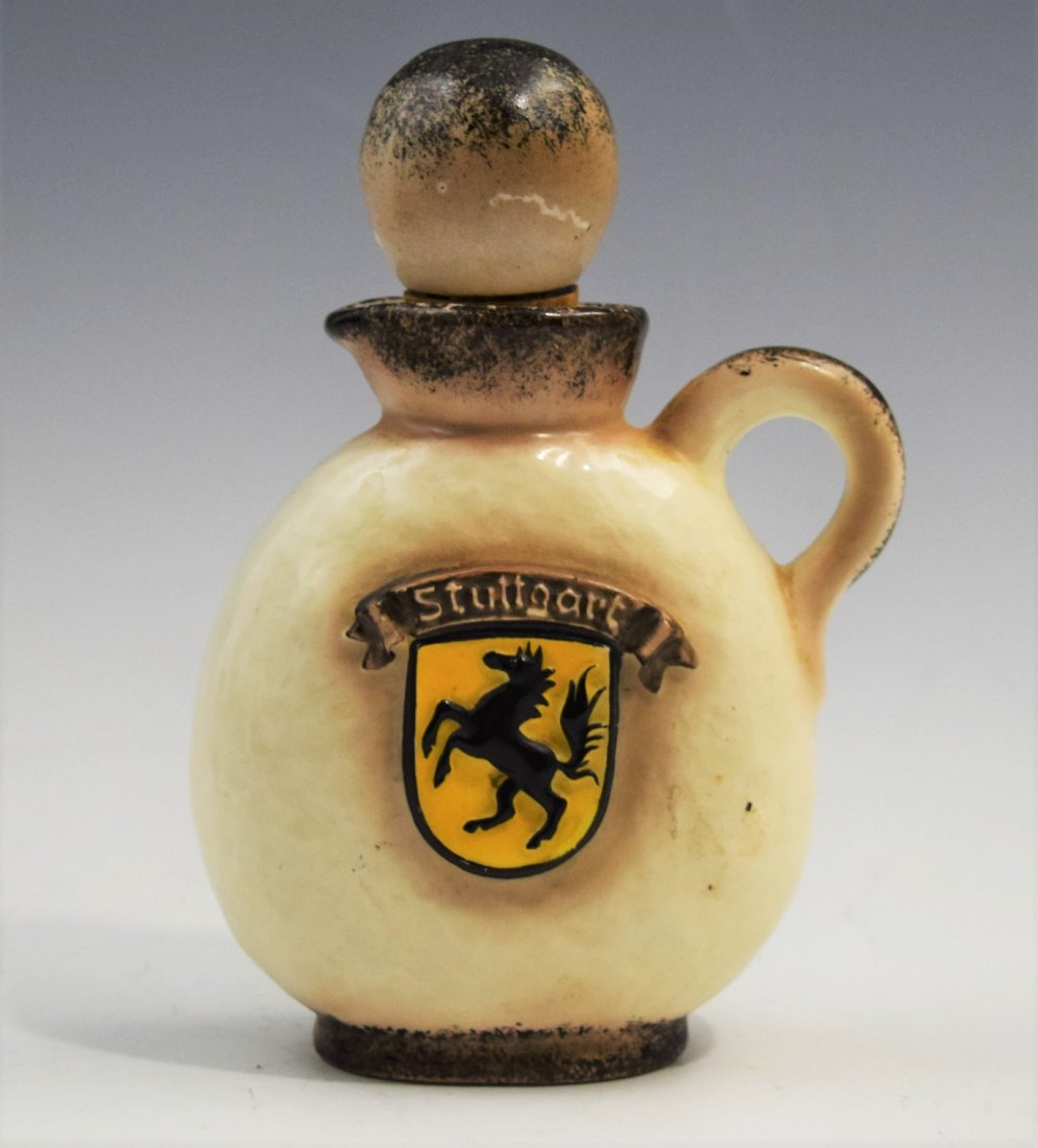 Stuttgart Ferrari Vintage Flask (1 of 5)