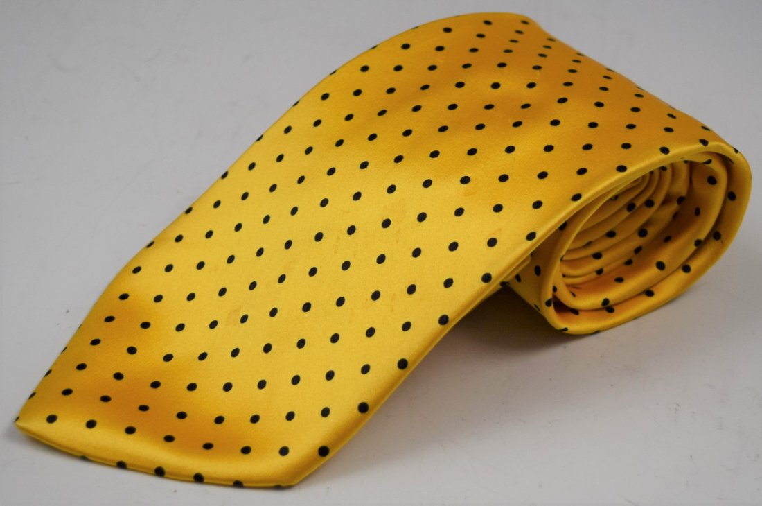 Brioni Italian Men's Tie: BRIONI (ITALIAN) Men's silk tie, issued by Brioni