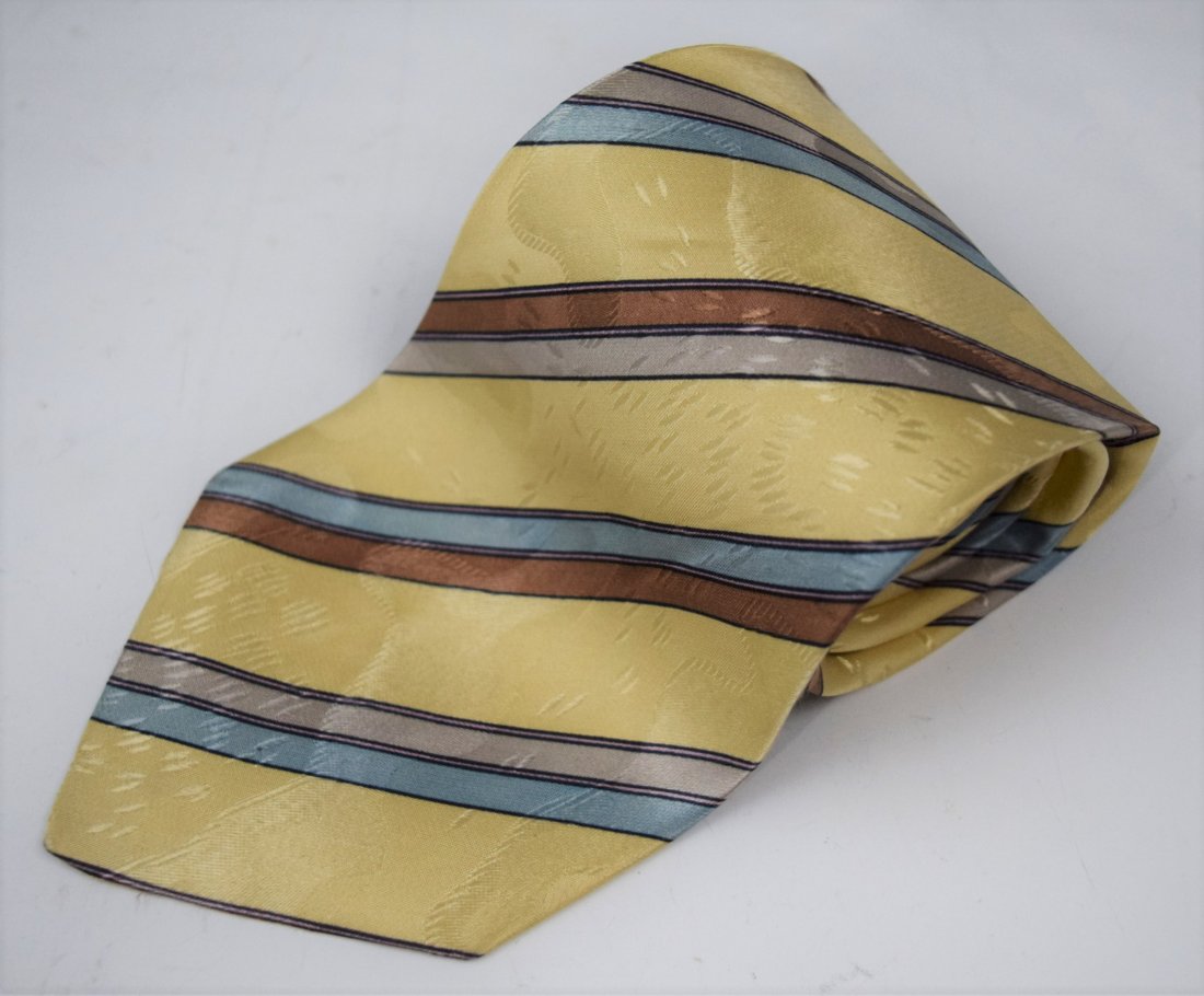 Brioni Men's Silk Tie: BRIONI (ITALIAN) Silk tie, issued by Brioni for men