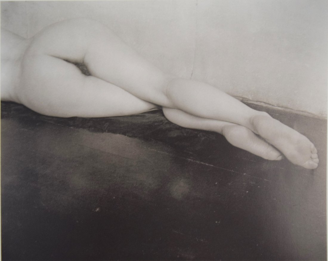 Edward Weston - Nude 1925: EDWARD WESTON (1886-1958) Nude 1925 Photo-litho, c. 1970's Printed in Hong Kong 6 3/4" x 8 1/2"