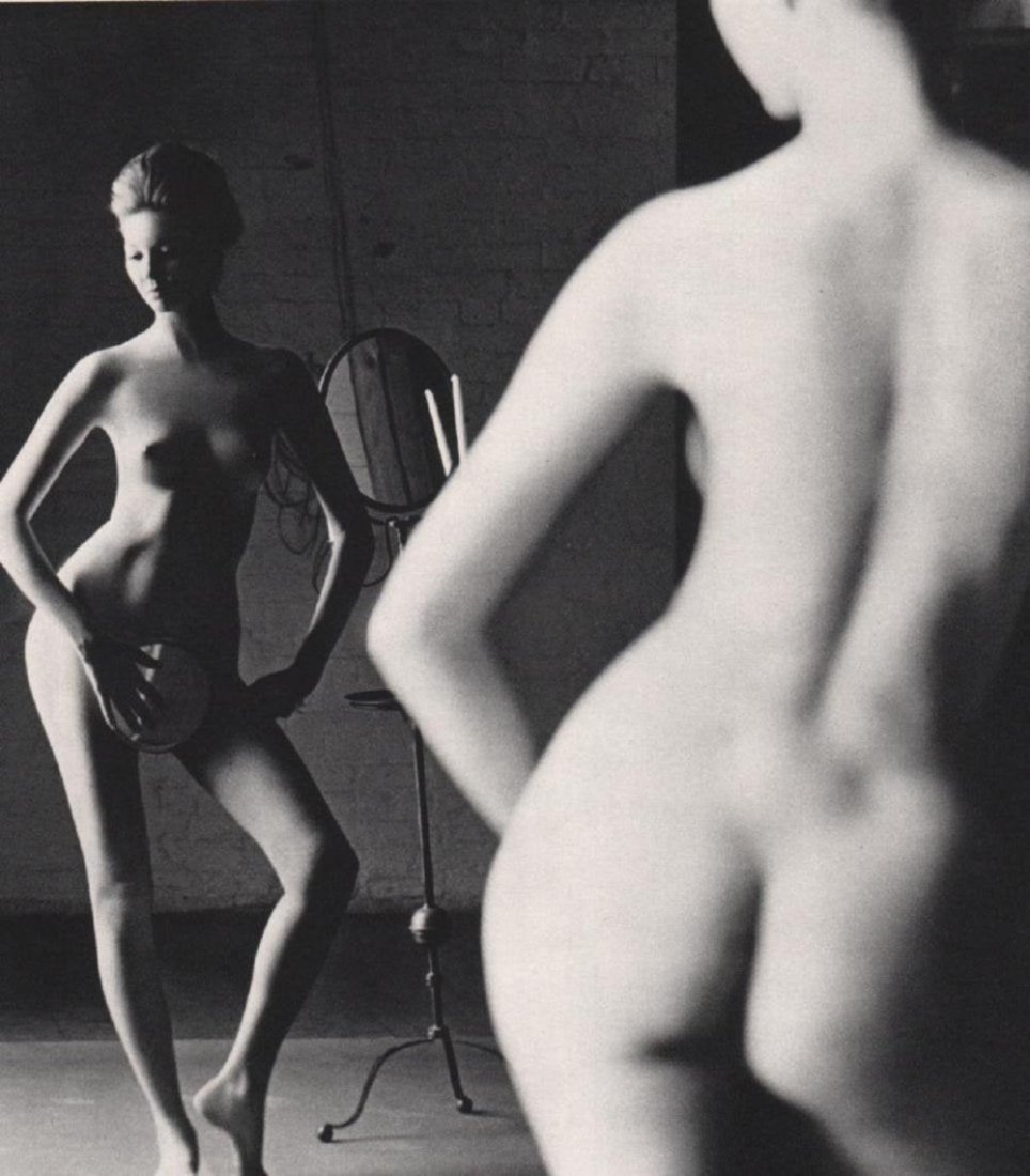 John Rawlings - A Model and a Model: JOHN RAWLINGS (1912-1970) A Model and a Model Sheet-Fed Grauver c. 1960's Printed in Switzerland 7 1/4" x 6 1/2"