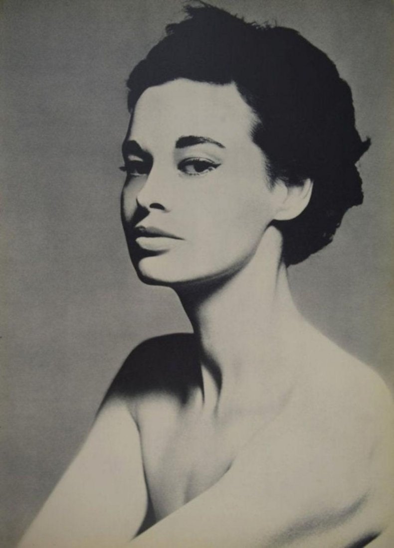 Richard Avedon - Gloria Vanderbilt: RICHARD AVEDON (1923-2004) Gloria Vanderbilt Sheet-Fed Gravure c. 1960's Printed in Switzerland 14" x 10"