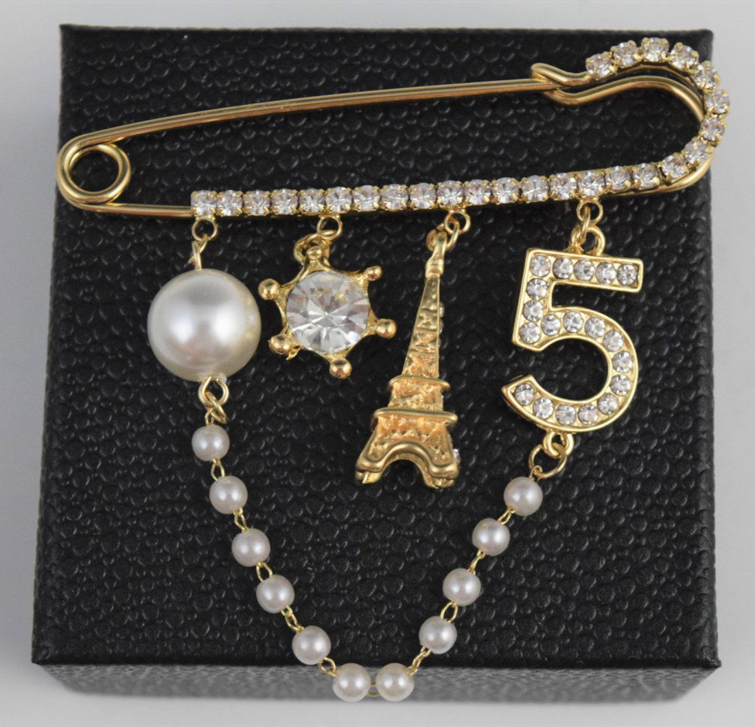 Chanel VIP Brooch (w/box) (1 of 4)