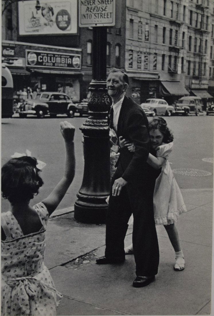Helen Levitt - Spanish Harlem, 1940s (1 of 1)