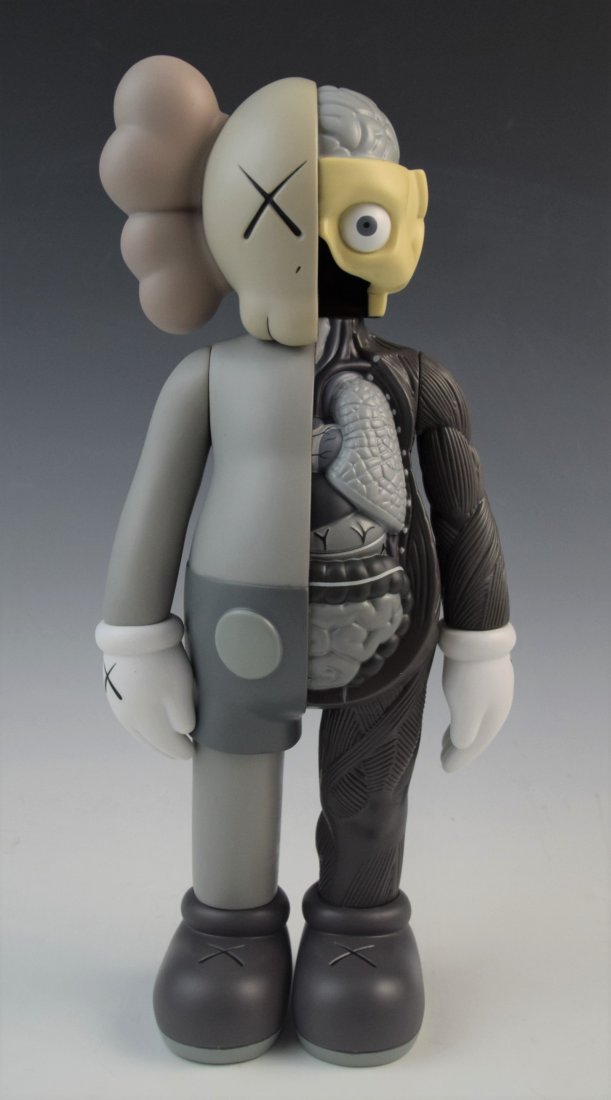 Kaws Companion Figure w/box (1 of 11)