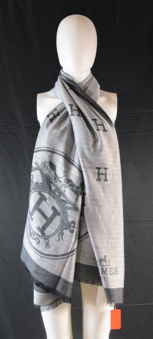 Hermes Wool Scarf (new w/tag) (1 of 2)