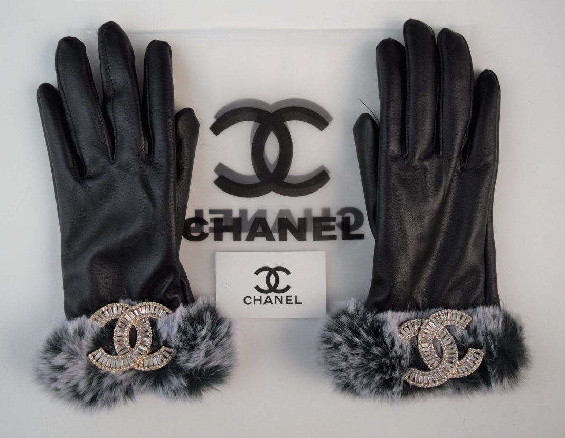 faux fur trim leather gloves