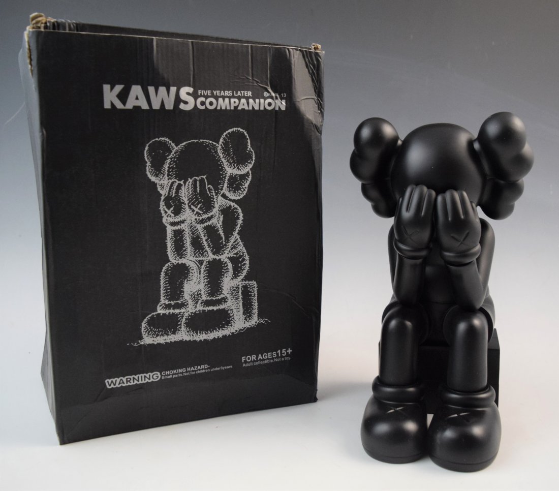 Kaws Companion Figure w/box (1 of 11)