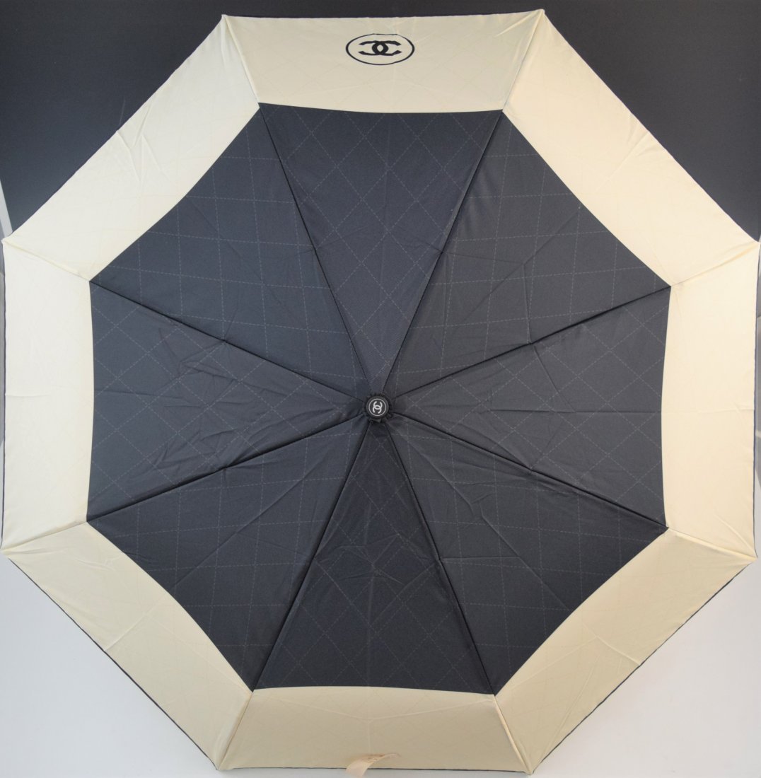 Chanel VIP Umbrella (Paris) (1 of 3)